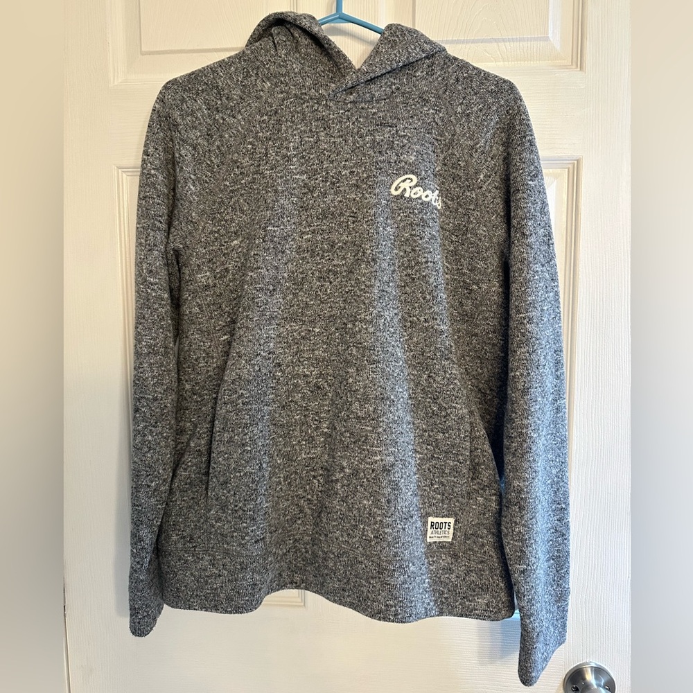 Roots men's heathered grey pullover hoodie Ptp 21 Large